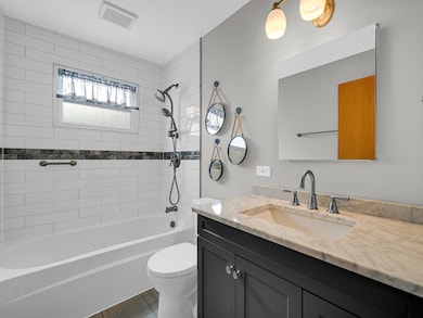 11811 S Tripp Ave, Alsip, IL 60803 - photo 3