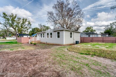 5158 Birkenhead Rd, Jacksonville, FL 32210 - photo 4