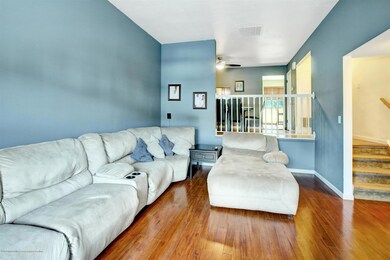 313 Middlewood Rd unit 313, Middletown, NJ 07748 - photo 4