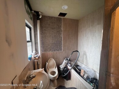 1332 Linden St, Scranton, PA 18510 - photo 5