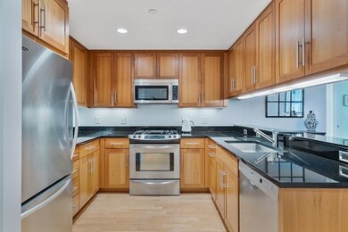Folio Boston unit 1002, Boston, MA 02110 - photo 4