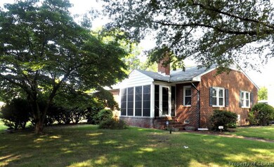 1227 Main St, West Point, VA 23181 - photo 5