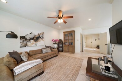 2301 Hazard St unit A, Houston, TX 77019 - photo 4