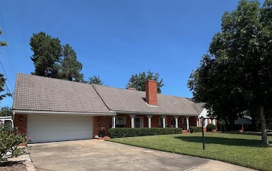 210 E Cammack, Shawnee, OK 74804 - photo 3