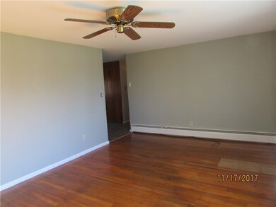 24 Roberts St, Cumberland, RI 02864 - photo 2