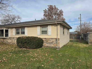 5954 Aspen Dr, Great Bend, KS 67530 - photo 2