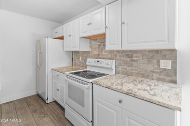 6022 W Golden Ln-18