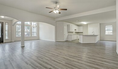 1661 Maggie Trail Dr, Alvin, TX 77511 - photo 7