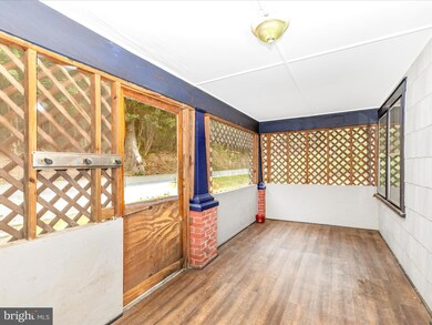 13609 Blairs Valley Rd, Clear Spring, MD 21722 - photo 7