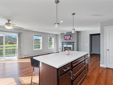 142 Commodore Dr, Vergennes, VT 05491 - photo 6