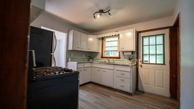 312 Kiehl St, Aliquippa, PA 15001 - photo 7