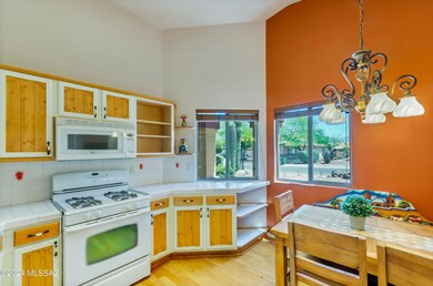 8429 N Sayante Way, Tucson, AZ 85743 - photo 5