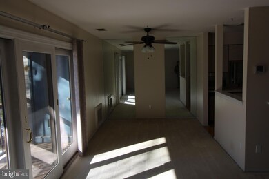 214 Wyndham Place, Trenton, NJ 08691 - photo 6