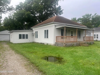 705 W Magnolia St, Cherokee, KS 66724 - photo 2