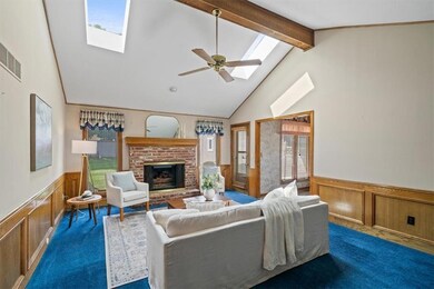 8592 Caenen Lake Ct, Lenexa, KS 66215 - photo 6