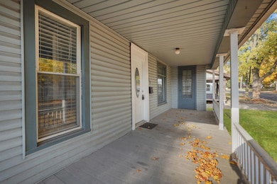 215 N Fort Wayne Ave, Warsaw, IN 46580 - photo 3