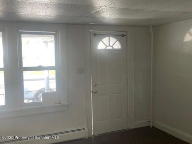 517 Chestnut St, Dunmore, PA 18512 - photo 3