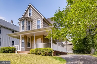 3902 Parkside Dr, Baltimore, MD 21206 - photo 2