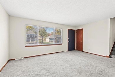 11213 Myrtle Ave, Kansas City, MO 64137 - photo 2