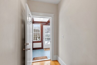 920 Pleasant St unit 1, Worcester, MA 01602 - photo 6
