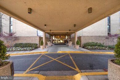 Racquet Club Condominium unit 817, Hyattsville, MD 20783 - photo 4