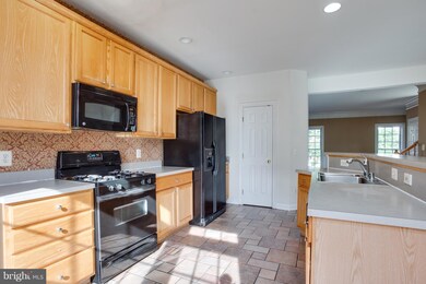 25563 Fretton Square, Chantilly, VA 20152 - photo 6