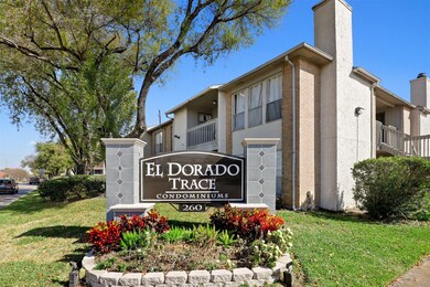 Convenient access to I/45 Gulf Freeway, New H-E-B,