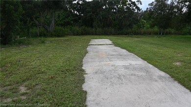 121 Taylor St, Lake Placid, FL 33852 - photo 2