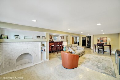 5342 W Wellington Ave, Chicago, IL 60641 - photo 3