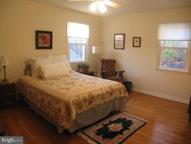 4004 Cool Brooke Way, Alexandria, VA 22306 - photo 4