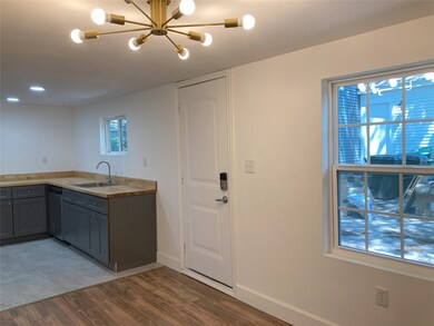 908 Eleanor St unit 1, Houston, TX 77009 - photo 5