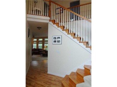 Entry/Foyer.