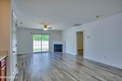 199 Pine Hollow - Interiors - Edited_4