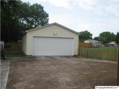 Detached 2 Car Garage