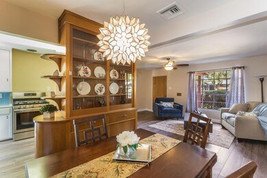 2907 E Pinchot-6 - Copy
