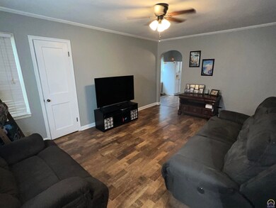 836 SW Wayne Ave, Topeka, KS 66606 - photo 3