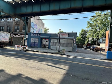 10438 Jamaica Ave, Richmond Hill, NY 11418 - photo 2