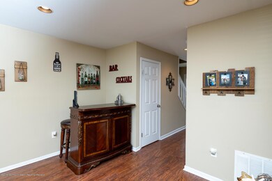 51 S Pointe Cir, Tinton Falls, NJ 07753 - photo 7