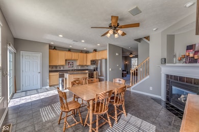 5583 Trammel Ct, Carmel, IN 46033 - photo 6