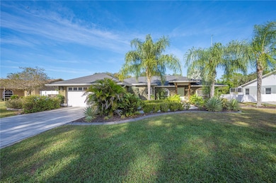 8741 Mount Royal Ln, Lakeland, FL 33809 - photo 5