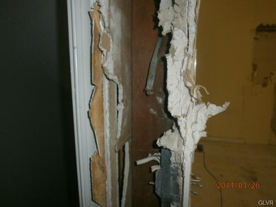 1112 N Wahneta St unit 1116, Allentown, PA 18109 - photo 3