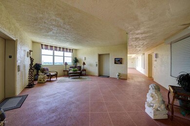 9th Floor Lobby