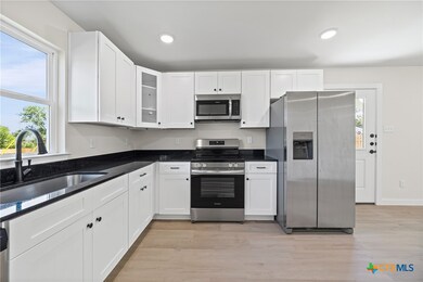 602 S 18th St unit B, Temple, TX 76501 - photo 6