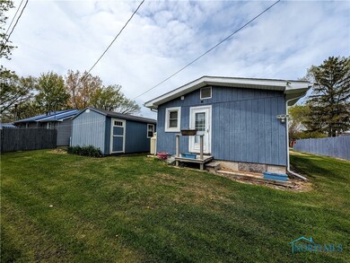 1876 Ash St, Port Clinton, OH 43452 - photo 4