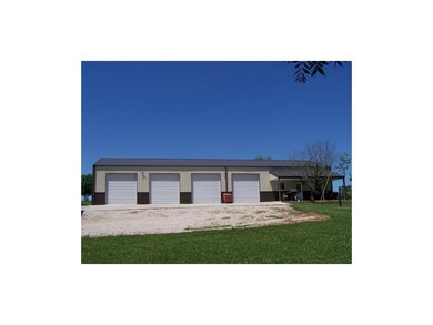 30 x 90 Shop with 4 overhead doors, concrete floor