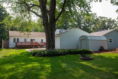 2105 Rownd St, Cedar Falls, IA 50613 - photo 4