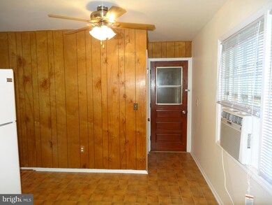 7223 Eggbornsville Rd, Rixeyville, VA 22737 - photo 6