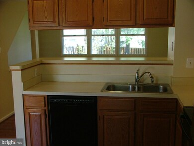 18917 Piney Point Place, Germantown, MD 20874 - photo 7