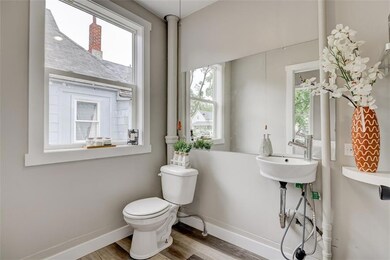 2618 E Walnut St, Des Moines, IA 50317 - photo 6