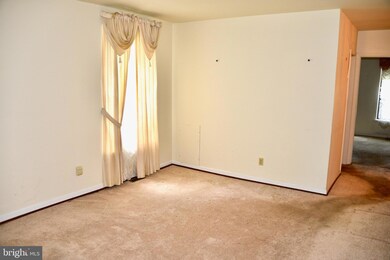 8 Fairway Rd, Reading, PA 19607 - photo 5